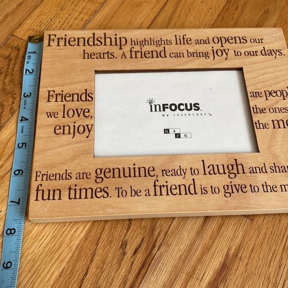 NWOT In Focus by Lasercraft 4”x6” photo frame. Frame measures 7”x9”. Wood. - Picture 5 of 6